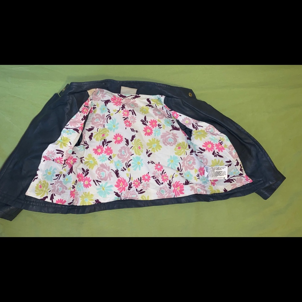 2T Leather jacket - Picture 7 of 8